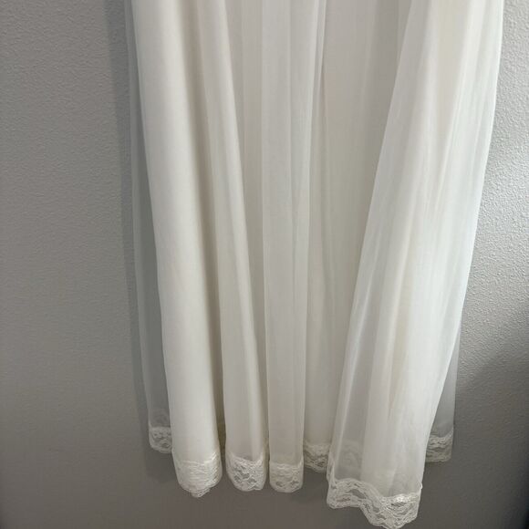 VTG Shadowline Peignoir Set Bridal Medium White Gown Nylon Double Chiffon Pearls - Picture 15 of 16